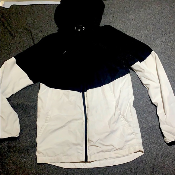 Hoddie - Picture 2 of 2